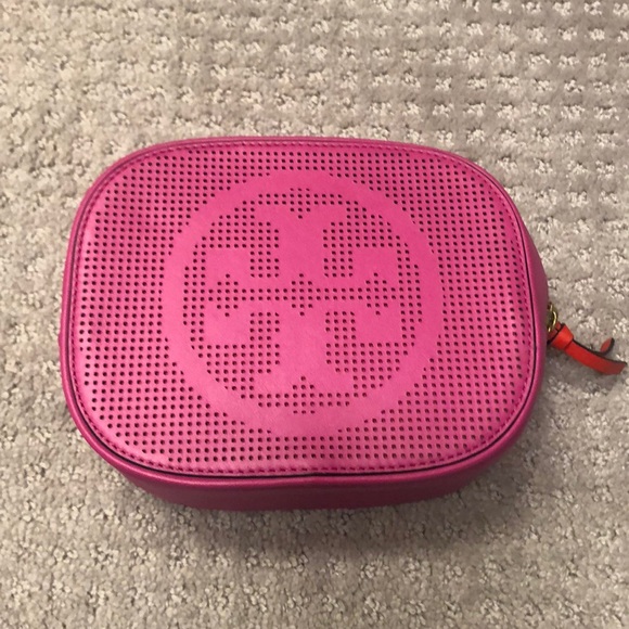 Tory Burch Handbags - Cosmetic bag
